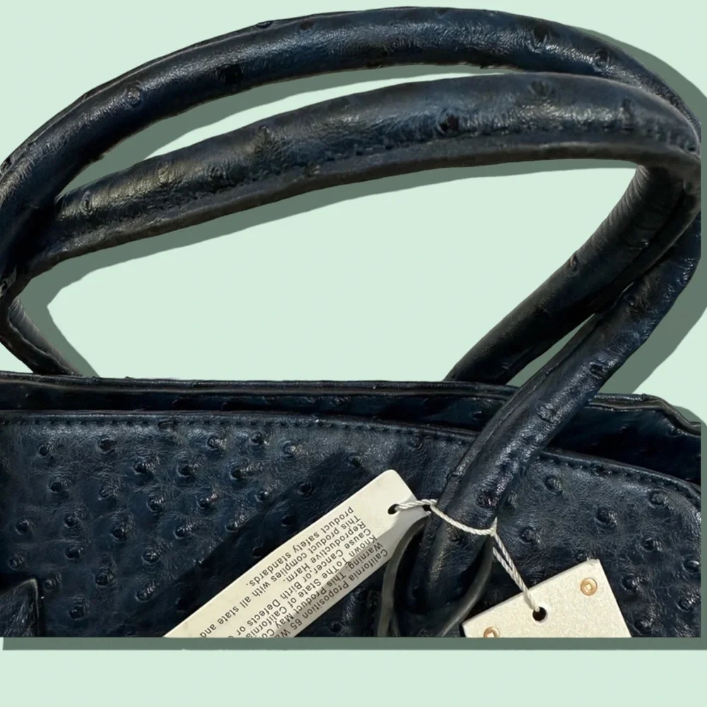 Designer Look without the Designer Price NWT - Picture 4 of 6